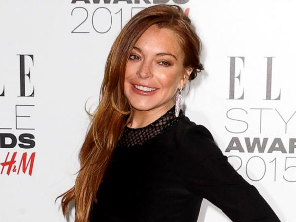 Ludahi Pelanggan dan Lecehkan Pelayan, Lindsay Lohan Diusir Paksa dari Klub!