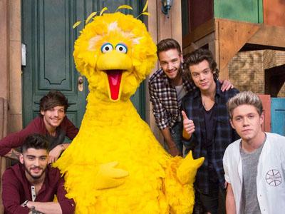 One Direction Tampil 'Unyu' di Sesame Street!