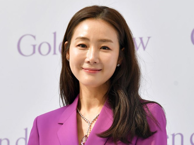 Aktris Choi Ji Woo Umumkan Kehamilan Anak Pertama