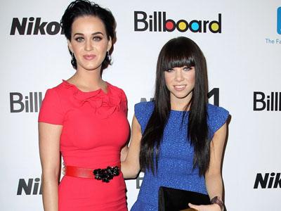 Katy Perry dan Carly Rae Jepsen Jadi MC di Grammy Awards 2013!