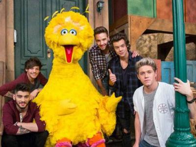 One Direction Siap Tampil Beda di Sesame Street!