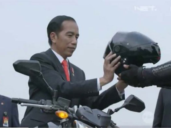 Aksi Naik Moge Jadi Perbincangan, Presiden Jokowi Juga Ramai Disebut Mirip Artis Korea