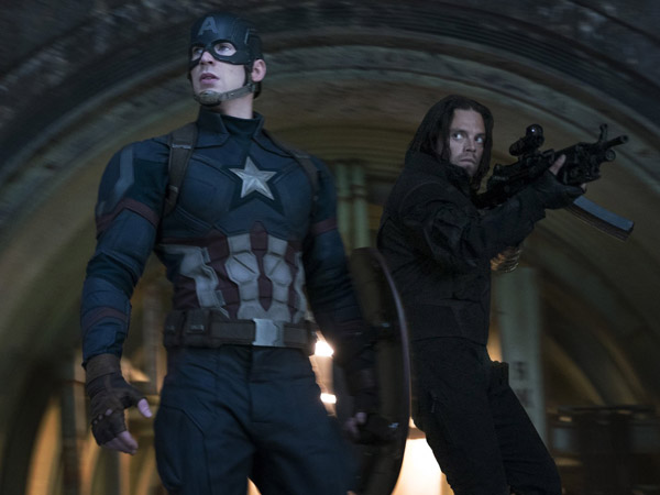 Chris Evans Singgung Captain America Tak Ikut 'Avengers: Infinity War' Hingga Selesai?