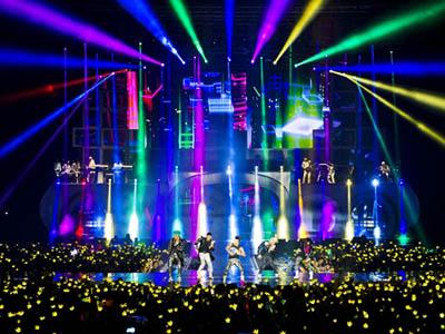 Konser Atraktif dan Penuh Cinta dari Big Bang di Hari Pertama (Part II)