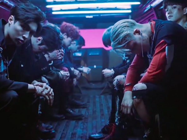 EXO Tampil Penuh Pemberontakan dan Rasa Terobsesi di Video Musik ‘Monster’