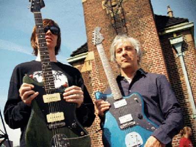 13 Tahun Hilang Gitar Sonic Youth Kembali