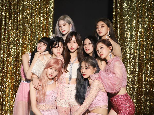 TWICE Perdana Dapat Sertifikasi Double Platinum di Jepang untuk Streaming Lagu