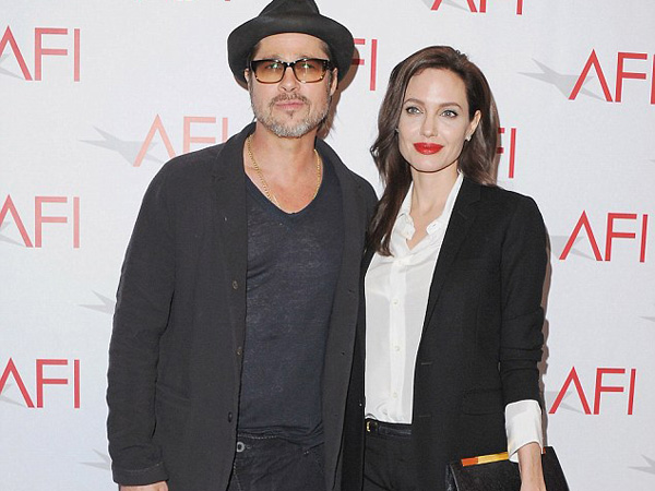 Rayakan Natal, Brad Pitt dan Angelina Jolie Liburan Romantis Ke Asia Tenggara