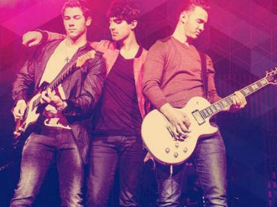 Dikabarkan Bubar, Kini Jonas Brothers Batalkan Tur Gara-gara Narkoba?