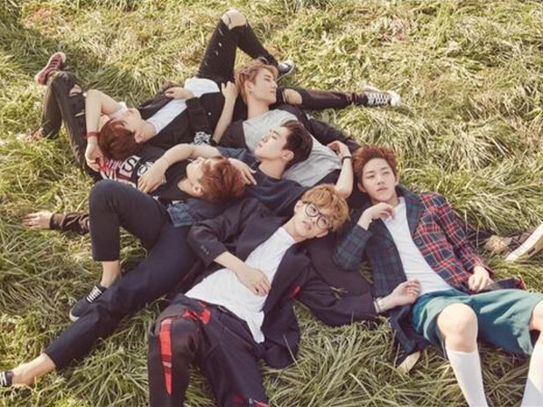 Apa Alasan JYP Entertainment Tak Banyak Promosikan Debut Grup Band DAY6?