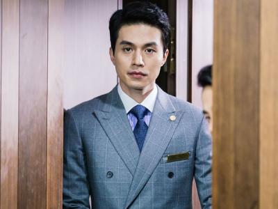 Abs Sempurna Lee Dong Wook Sukses Bikin Histeris Penonton 'Hotel King'