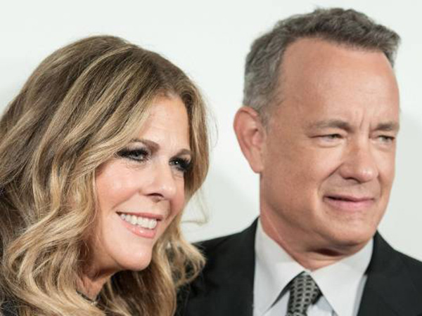 Tom Hanks dan Rita Wilson Donorkan Darah untuk Penelitian Uji Vaksin Corona
