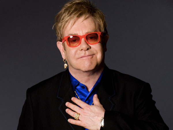 Dituduh Lakukan Pelecehan Seksual, Elton John Dituntut Oleh Mantan Bodyguard!