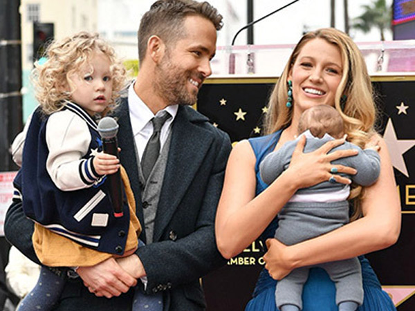 Pertama Kali, Ryan Reynolds & Blake Lively Perkenalkan Anak-anaknya ke Publik!