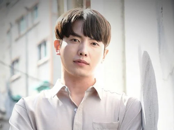 Aktor Park Shin Woo Umumkan Pernikahan Bulan Ini