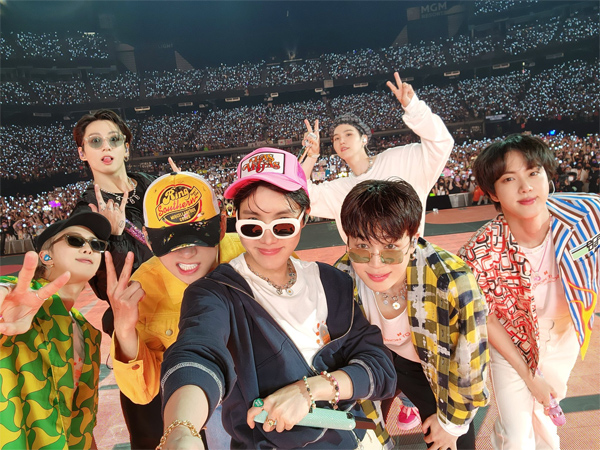 Fokus Comeback, BTS Tidak Akan Hadiri Billboard Music Awards 2022