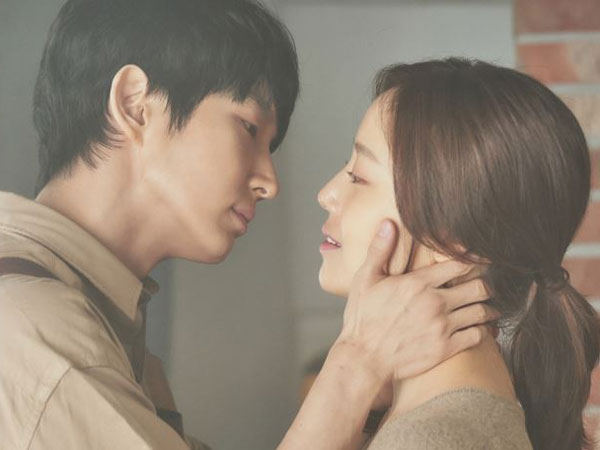Lee Jun Ki dan Moon Chae Won Bicara Soal Adegan Ciuman Panas di Drama