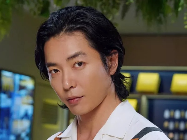 Kim Jae Wook Pertimbangkan Main Drama Baru Setelah 2 Tahun