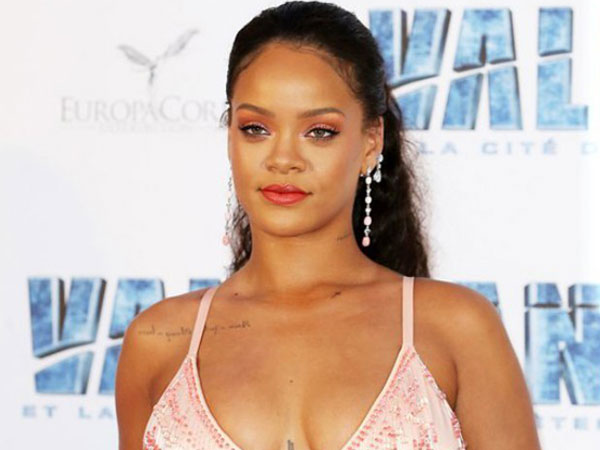 Jalani Hubungan Serius dengan Miliarder Arab, Rihanna Tak Ingin Disorot Media?