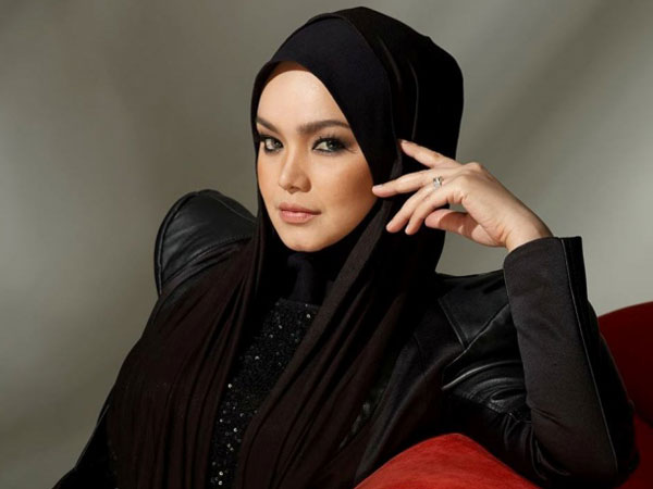 Penantian 11 Tahun, Diva Malaysia Siti Nurhaliza Lahirkan Anak Perempuan