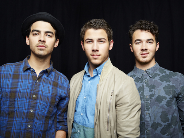 Nick Jonas Akui Jadi Penyebab Bubarnya Jonas Brothers