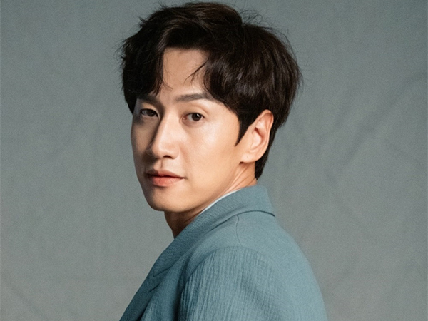 Lee Kwang Soo Diincar Jadi Pemeran Utama Film 'Gwanghwamun Jealousy Fight'