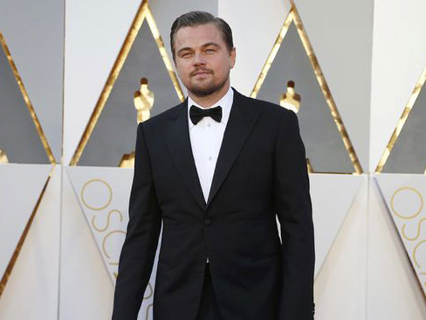 Leonardo DiCaprio Telah Rela Kembalikan Piala Oscar Demi Alasan Ini!