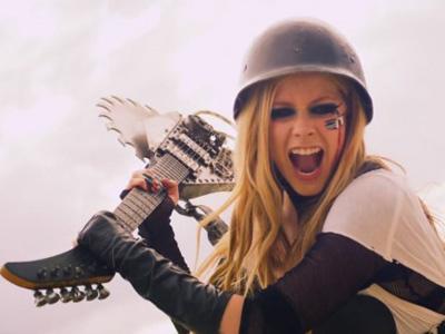 Avril Lavigne Bocorkan Daftar Lagu Album Terbarunya!