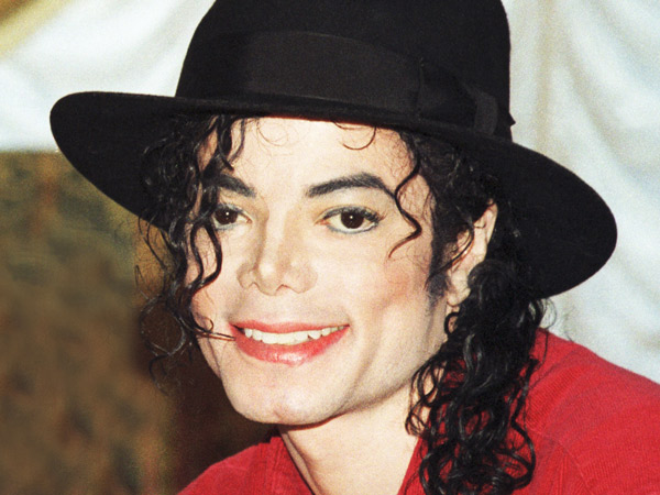 Merinding! Michael Jackson 'Hidup Lagi' di Halloween Tahun Ini