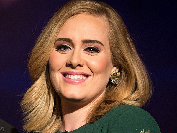 Adele Makin Kurus hingga Sulit Dikenali, Fans Khawatir