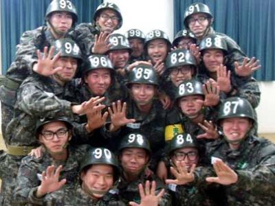 Leeteuk Dijadikan Komandan Pasukan di Kamp Militer
