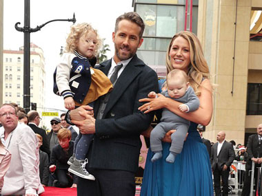 Terkenal Menjaga Privasi, Ryan Reynolds dan Blake Lively Ajak Kedua Anaknya Ke Hadapan Publik Lagi!