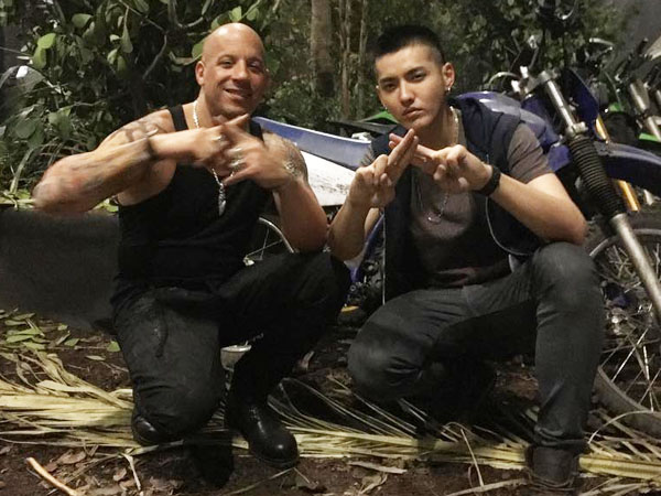 Main Film Bareng, Vin Diesel Perlihatkan Keakraban dengan Kris Wu Lewat Video Facebooknya