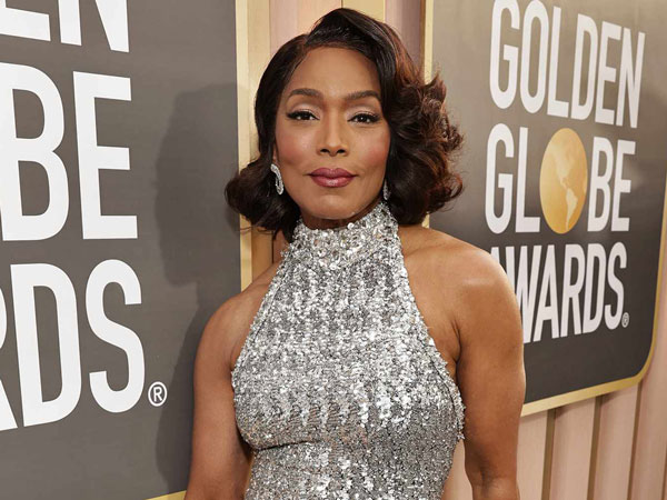 Angela Bassett 'Black Panther' Menangkan Golden Globe, Penghargaan Besar Pertama Aktor Marvel