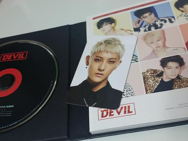 Wah, Fans Temukan Photocard Tao di Dalam Album Baru Super Junior dan SNSD?