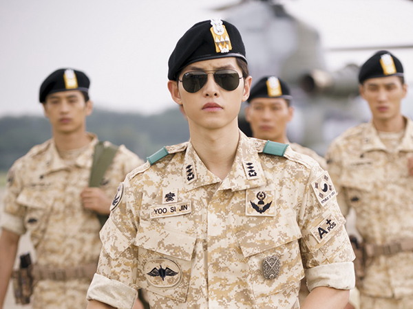 Meski Telah Wamil, Peran Prajurit di 'Descendants of the Sun' Tetap Sulit Bagi Song Joong Ki