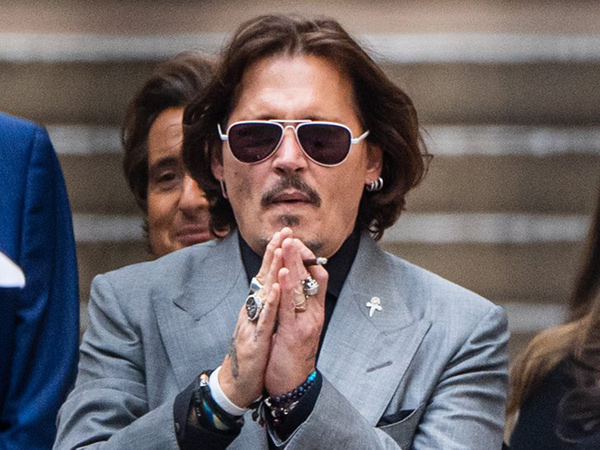 Mundur dari Fantastic Beast, Johnny Depp Tetap Dibayar Penuh