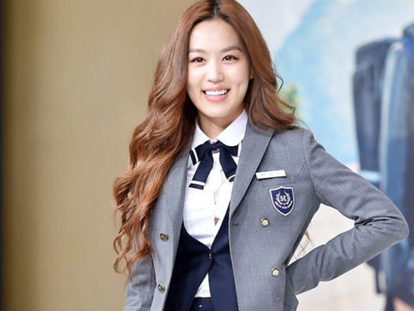 Aktris ‘School 2015’ Kim Hee Jung Juga Resmi Gabung di YG Entertainment!
