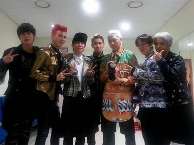 Block B Raih Piala Kemenangan Pertamanya di Program Musik Sejak Debut!