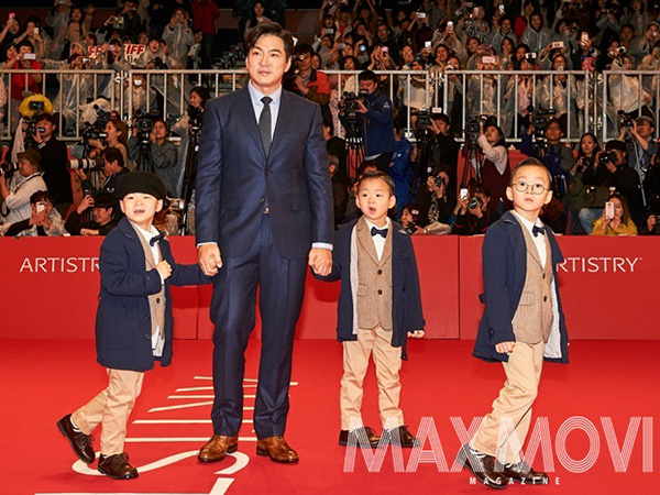 Gemasnya Aksi Kece Song Triplets di Red Carpet 'Busan International Film Festival'