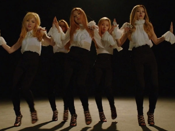 Red Velvet Tunjukkan Sisi 'Gelap' dan Misterius di MV ‘Automatic’