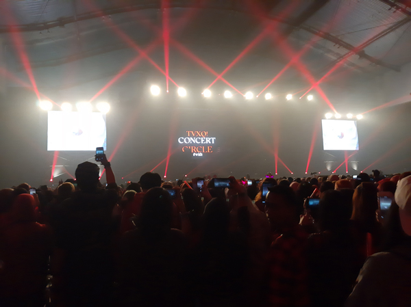 Manisnya Kencan Pertama TVXQ Dengan Cassiopeia di 'Circle Concert In Jakarta'