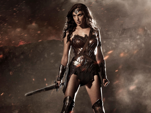 Video Perdana ‘Wonder Woman’ Buktikan Kekuatan Super Hero Wanita Ikonik Dunia