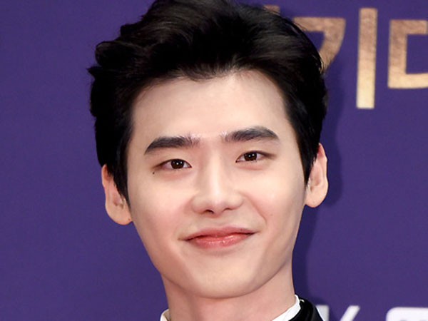 Pertama Kalinya Dalam 4 Tahun, Lee Jong Suk Siap Jadi Bintang Tamu Variety Ini!