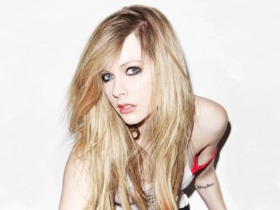 Rilis 'Rock N Roll', Avril Lavigne Kembali Tomboy!