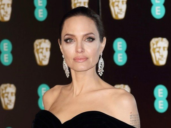 Angelina Jolie Rencana Ingin Tambah Anak Lagi