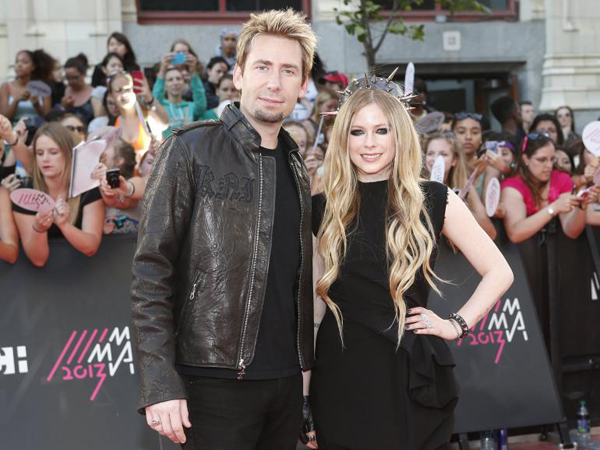 Inikah Penyebab Retaknya Rumah Tangga Avril Lavigne dan Chad Kroeger?