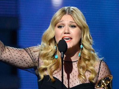 Kelly Clarkson Banting Setir Jadi Penyanyi Country?