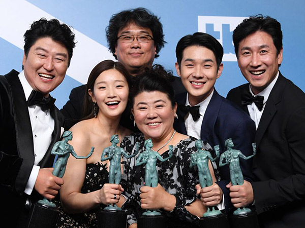 Parasite Jadi Film Bahasa Asing Pertama yang Menang SAG Awards