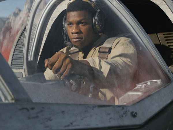 John Boyega Tolak Kembali Bintangi Star Wars karena Komentar Rasis